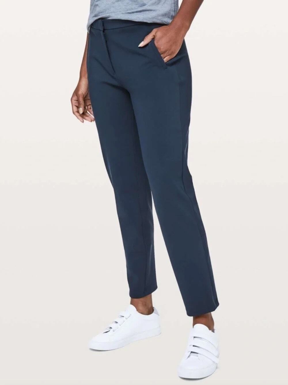 Lululemon On The Move Pant 28" True Navy sz 10
